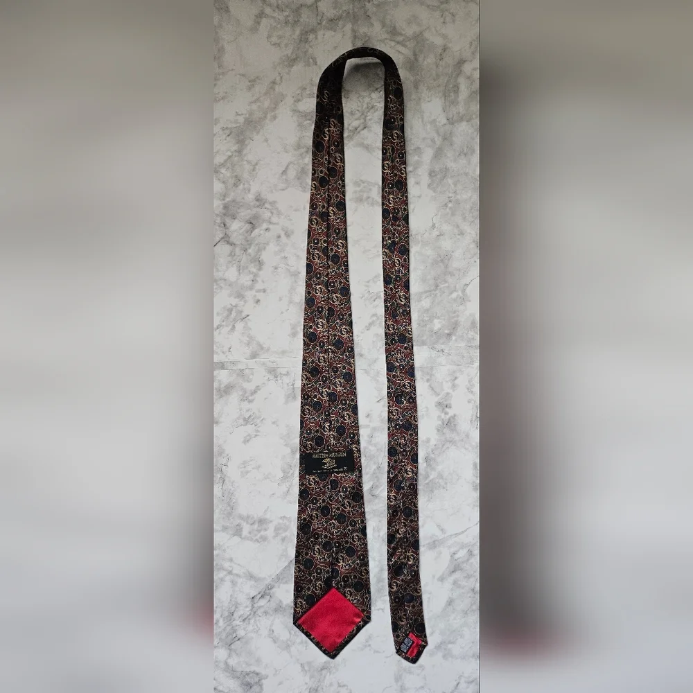 BRITISH MUSEUM stylish tie